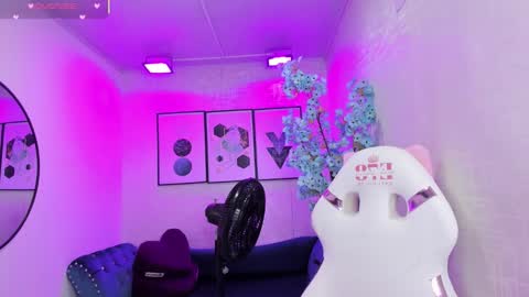 Theia  online show from February 23, 2026, 12:35 pm