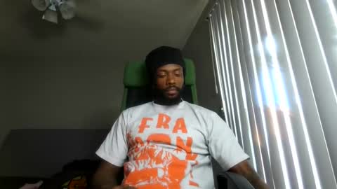 Snapshot of theinceptioncouple444 chatting on April 5, 2026, 12:52 am IXMCOUPLE444 online show from April 5, 2026, 12:52 am