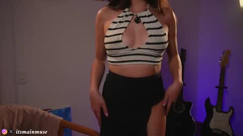 Snapshot of theirismuse chatting on October 8, 2025, 11:57 pm Iris online show from October 8, 2025, 11:57 pm