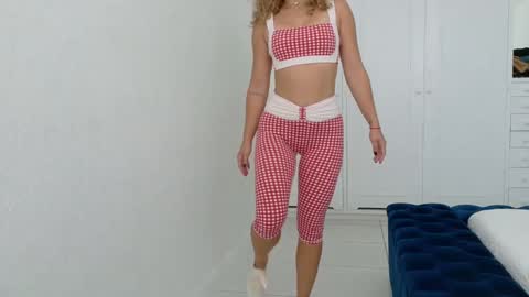 Snapshot of theislandgirl chatting on September 22, 2025, 3:03 pm Lily Marie online show from September 22, 2025, 3:03 pm