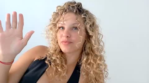 Lily Marie online show from June 16, 2026, 9:50 pm