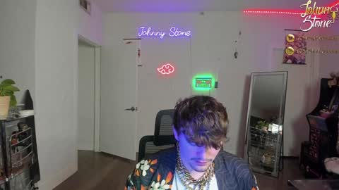 Snapshot of thejohnnystone chatting on January 1, 2025, 1:26 am Johnny Stone online show from January 1, 2025, 1:26 am