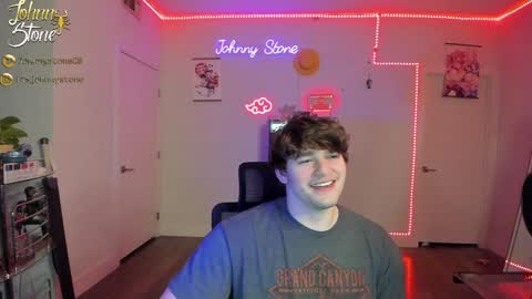 Snapshot of thejohnnystone chatting on February 4, 2025, 1:13 am Johnny Stone online show from February 4, 2025, 1:13 am