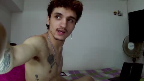 theking11220 online show from February 21, 2025, 5:56 am