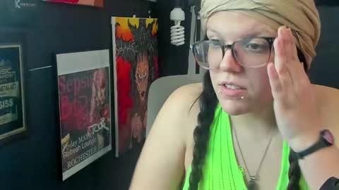 Snapshot of thekinkhouse chatting on February 26, 2025, 6:54 pm Goddess Nola online show from February 26, 2025, 6:54 pm