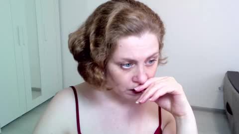 Ella online show from December 20, 2024, 9:32 am