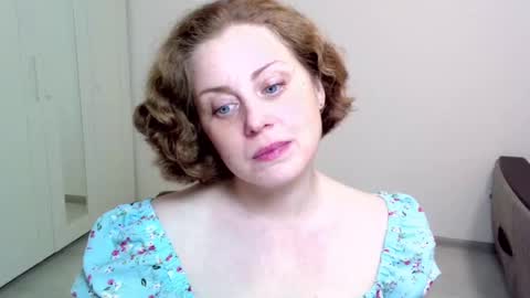 Ella online show from December 21, 2024, 6:12 pm