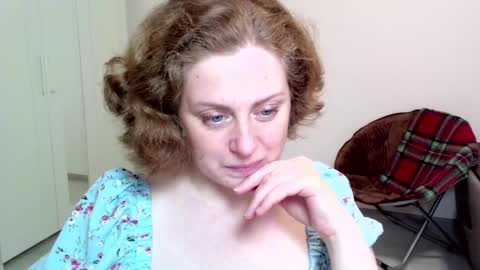 Ella online show from January 31, 2025, 9:48 pm