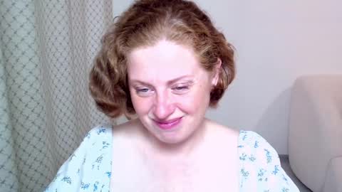 Snapshot of theladysblush chatting on September 17, 2025, 5:42 am Ella online show from September 17, 2025, 5:42 am