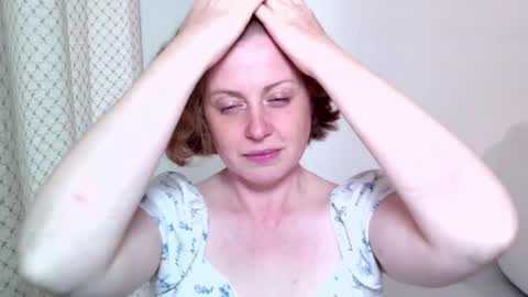 Snapshot of theladysblush chatting on September 18, 2025, 7:10 am Ella online show from September 18, 2025, 7:10 am