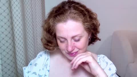 Snapshot of theladysblush chatting on September 21, 2025, 6:15 am Ella online show from September 21, 2025, 6:15 am