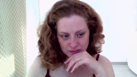Ella online show from May 5, 2026, 7:49 am