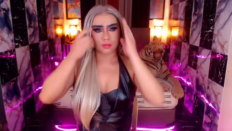 Paula online show from November 30, 2025, 12:14 am