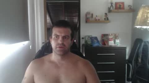 thelatinguy_ online show from February 8, 2026, 7:06 pm