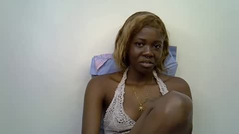 Snapshot of thelil_girl chatting on March 18, 2026, 5:32 am thelil_girl online show from March 18, 2026, 5:32 am