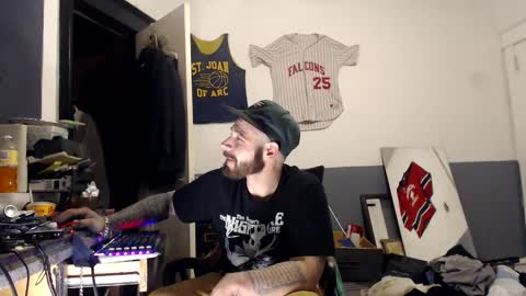 sledge online show from February 18, 2025, 4:26 am