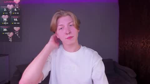 Snapshot of themikesever chatting on February 15, 2026, 11:23 pm Sever online show from February 15, 2026, 11:23 pm