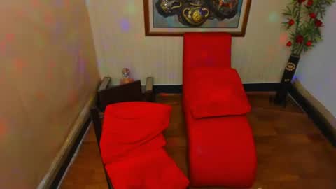 Snapshot of themuscularvenezuelanman chatting on June 30, 2026, 3:29 am themuscularvenezuelanman online show from June 30, 2026, 3:29 am