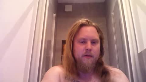 Snapshot of thenewdude1992 chatting on October 21, 2025, 6:30 pm thenewdude1992 online show from October 21, 2025, 6:30 pm