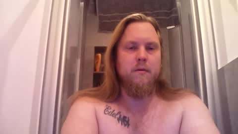 Snapshot of thenewdude1992 chatting on November 3, 2025, 7:26 pm thenewdude1992 online show from November 3, 2025, 7:26 pm