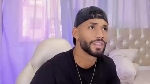 Snapshot of theo_sky1 chatting on September 22, 2025, 8:22 pm Theo Sky online show from September 22, 2025, 8:22 pm