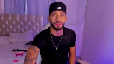 Snapshot of theo_sky1 chatting on September 27, 2025, 8:03 pm Theo Sky online show from September 27, 2025, 8:03 pm