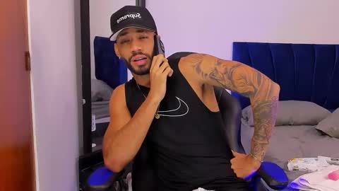 Snapshot of theo_sky1 chatting on October 3, 2025, 9:12 pm Theo Sky online show from October 3, 2025, 9:12 pm