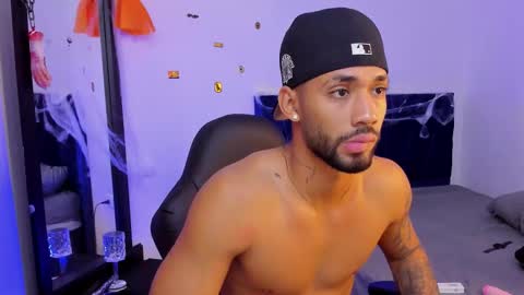 Snapshot of theo_sky1 chatting on October 17, 2025, 3:47 pm Theo Sky online show from October 17, 2025, 3:47 pm