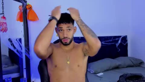 Snapshot of theo_sky1 chatting on October 18, 2025, 3:46 pm Theo Sky online show from October 18, 2025, 3:46 pm