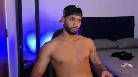 Snapshot of theo_sky1 chatting on November 5, 2025, 2:17 pm Theo Sky online show from November 5, 2025, 2:17 pm