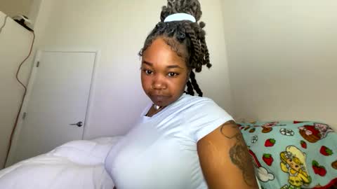 theoneandonlydoll online show from March 2, 2026, 8:04 pm