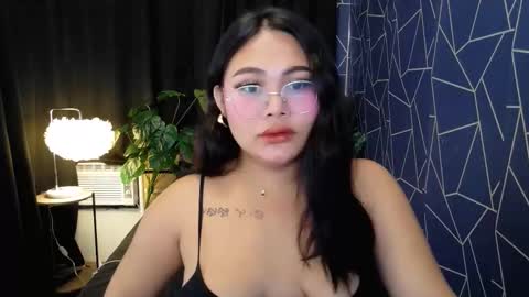 Snapshot of theonly_chin chatting on February 24, 2026, 7:12 pm FRANCINE online show from February 24, 2026, 7:12 pm