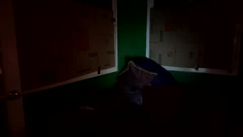 Snapshot of theonlyboi43ver chatting on October 28, 2025, 10:41 am theonlyboi43ver online show from October 28, 2025, 10:41 am