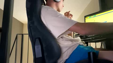 theothede19cm online show from October 16, 2025, 11:33 am