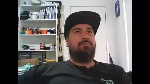 aussiebeard online show from February 5, 2025, 1:26 am