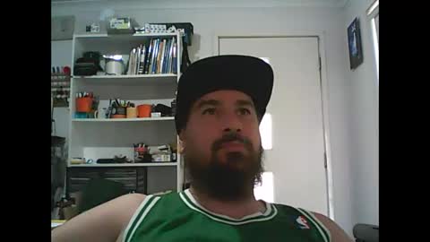 aussiebeard online show from February 12, 2025, 1:19 am