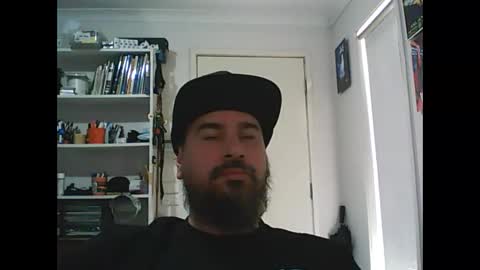 aussiebeard online show from March 9, 2025, 11:03 pm
