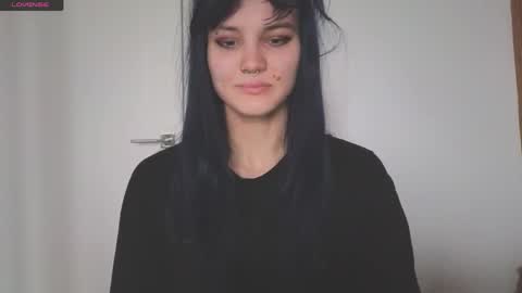 Vanessa online show from April 26, 2026, 4:32 am