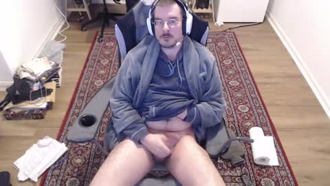 Snapshot of thepervertshow chatting on January 17, 2025, 10:22 am WillyWanker online show from January 17, 2025, 10:22 am