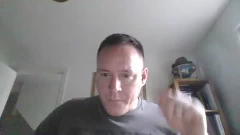 Snapshot of thepigboy chatting on December 21, 2025, 12:01 pm thepigboy online show from December 21, 2025, 12:01 pm