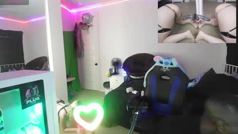 The Plug Love  Friends online show from September 19, 2025, 10:32 pm