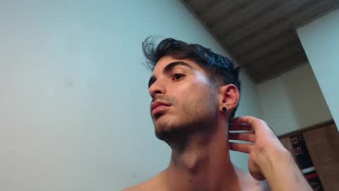 Snapshot of therazhanen chatting on September 22, 2025, 4:58 am Santiago Enrique online show from September 22, 2025, 4:58 am