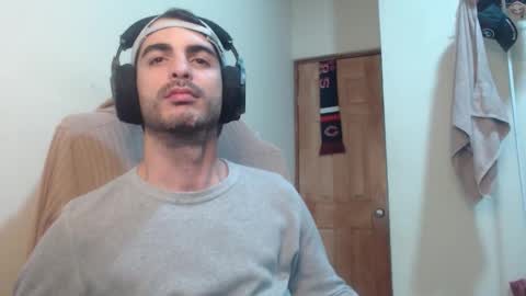 Snapshot of therazhanen chatting on September 29, 2025, 6:29 am Santiago Enrique online show from September 29, 2025, 6:29 am