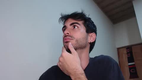 Santiago Enrique online show from February 18, 2026, 3:46 am