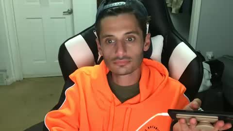 Snapshot of therealdylansdick chatting on October 5, 2025, 2:32 am therealdylansdick online show from October 5, 2025, 2:32 am