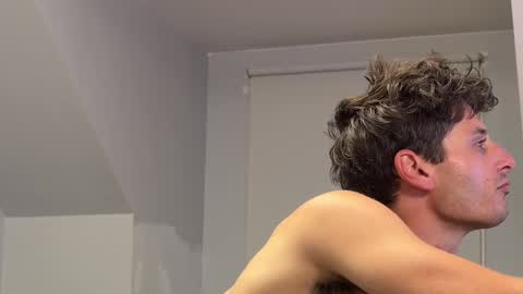 Snapshot of therealdylansdick chatting on October 14, 2025, 3:40 am therealdylansdick online show from October 14, 2025, 3:40 am