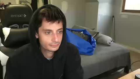 Snapshot of therealdylansdick chatting on October 14, 2025, 8:20 pm therealdylansdick online show from October 14, 2025, 8:20 pm