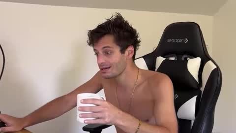 Snapshot of therealdylansdick chatting on October 19, 2025, 3:12 pm therealdylansdick online show from October 19, 2025, 3:12 pm