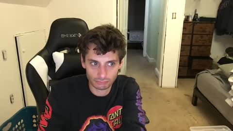 Snapshot of therealdylansdick chatting on October 21, 2025, 12:11 am therealdylansdick online show from October 21, 2025, 12:11 am