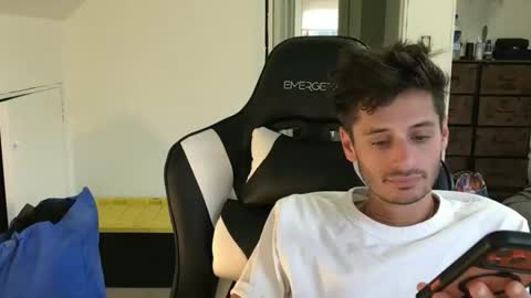 Snapshot of therealdylansdick chatting on October 23, 2025, 8:40 pm therealdylansdick online show from October 23, 2025, 8:40 pm